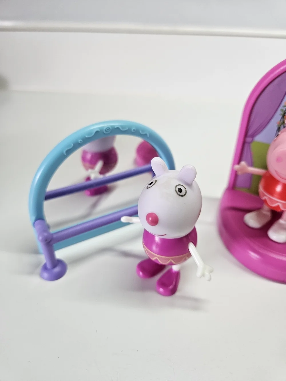 Peppa Pig Dance School Playset Suzy Sheep Ballerina Ballet